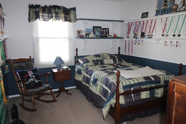 bedroom with carpet flooring