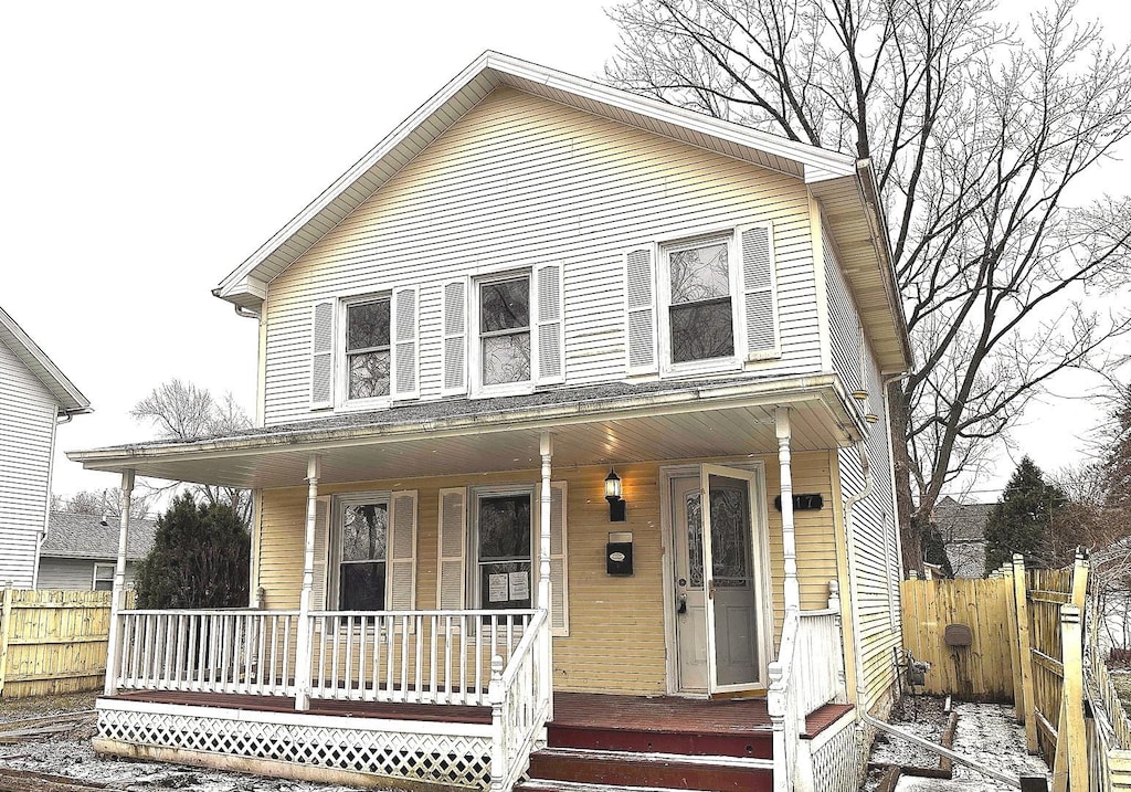 view of front of house with covered porch