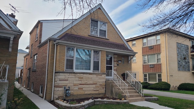 view of front of house