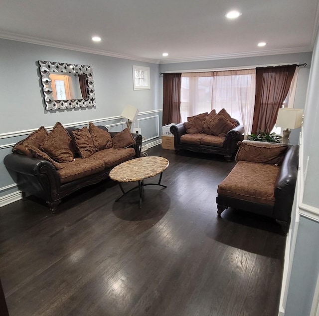 living room featuring ornamental molding and hardwood / wood-style floors