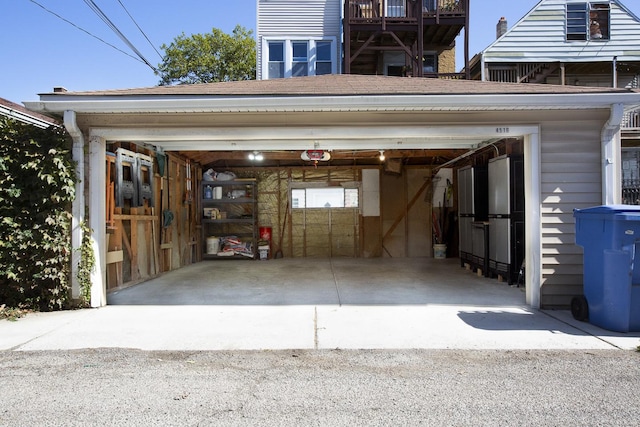 view of detached garage