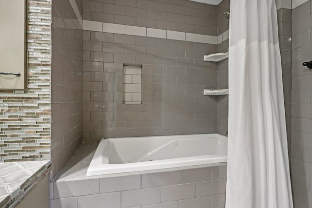 bathroom featuring shower / bath combo