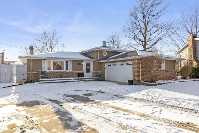 view of front facade with a garage