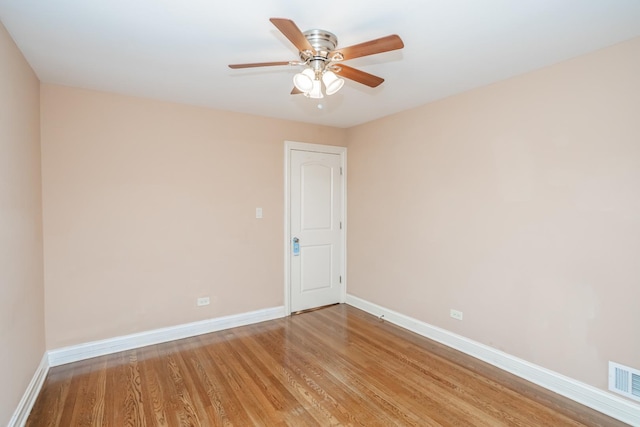 unfurnished room with light hardwood / wood-style floors and ceiling fan