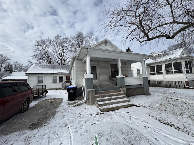 view of front of house featuring a porch