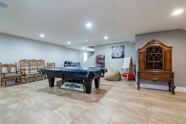 rec room featuring pool table