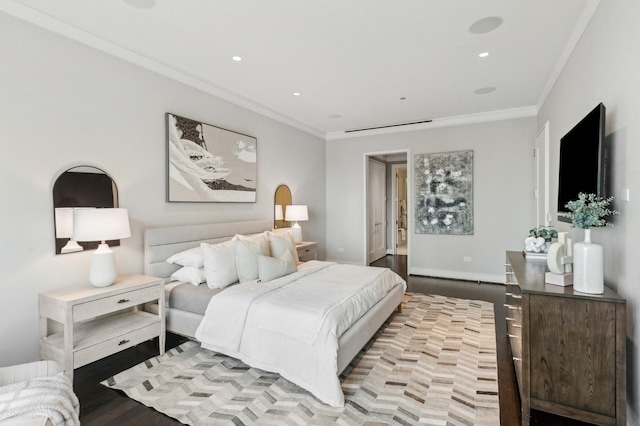 bedroom featuring light hardwood / wood-style floors and ornamental molding