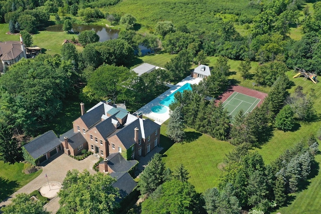 bird's eye view featuring a water view