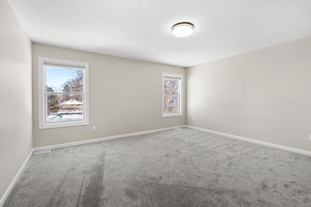 empty room featuring carpet