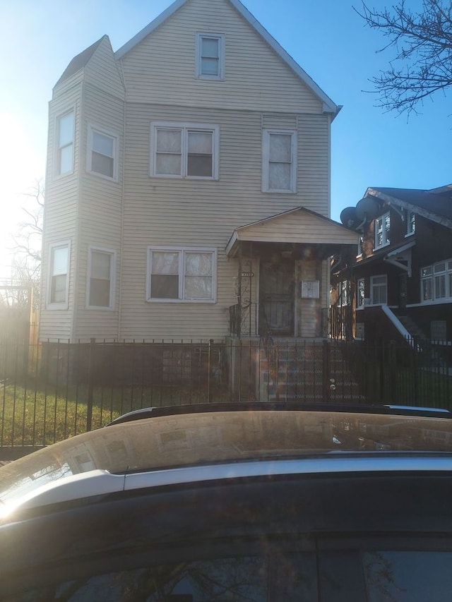 view of front of house with a porch