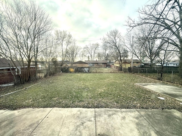 view of yard with a patio