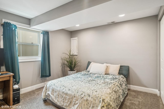 bedroom featuring carpet floors