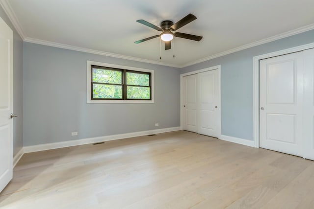 unfurnished bedroom with ceiling fan, light hardwood / wood-style floors, and crown molding