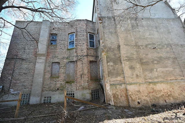 view of home's exterior