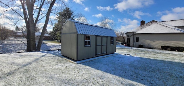 view of outbuilding