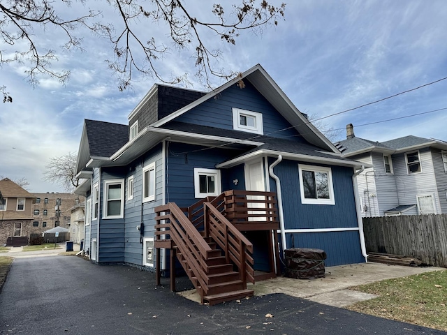 view of front of house