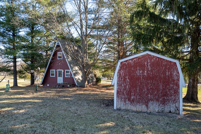 view of outdoor structure