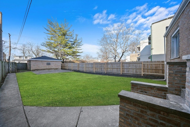 view of yard with a patio