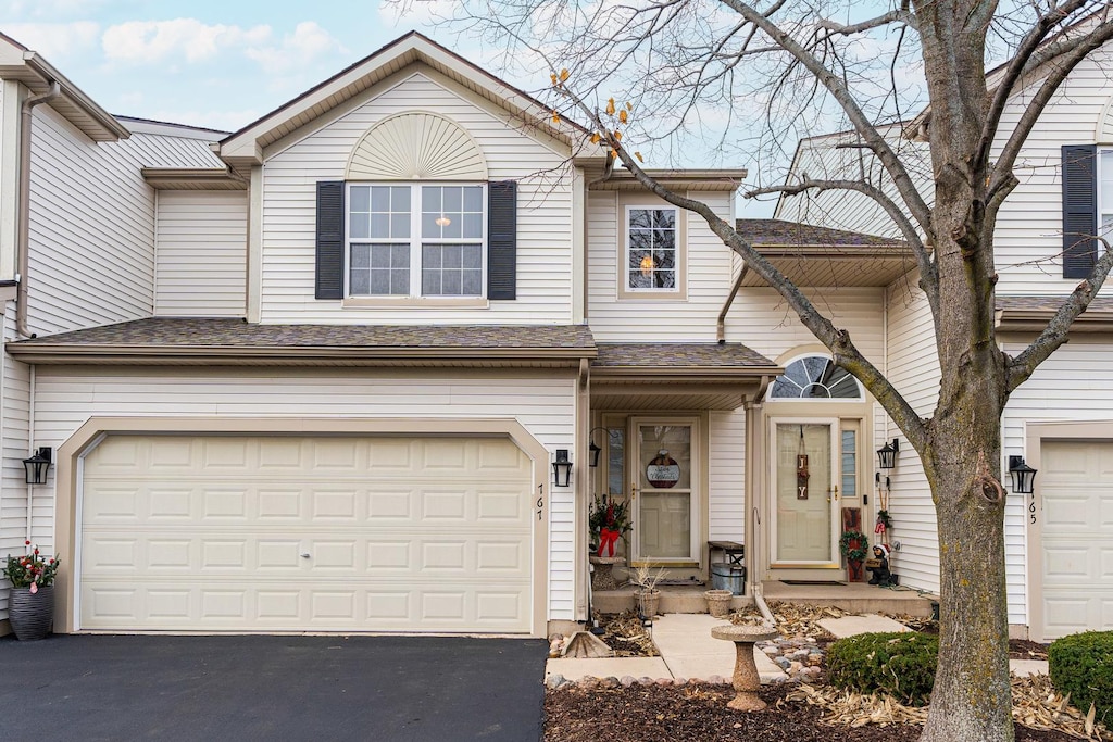 view of front of house featuring a garage