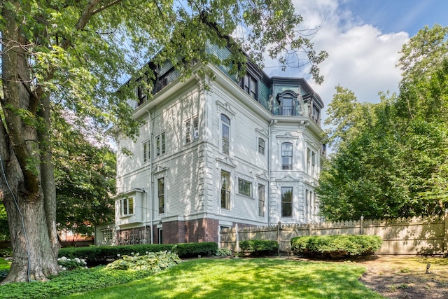 exterior space with a lawn