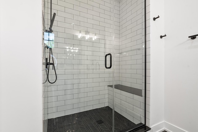 full bathroom featuring a stall shower