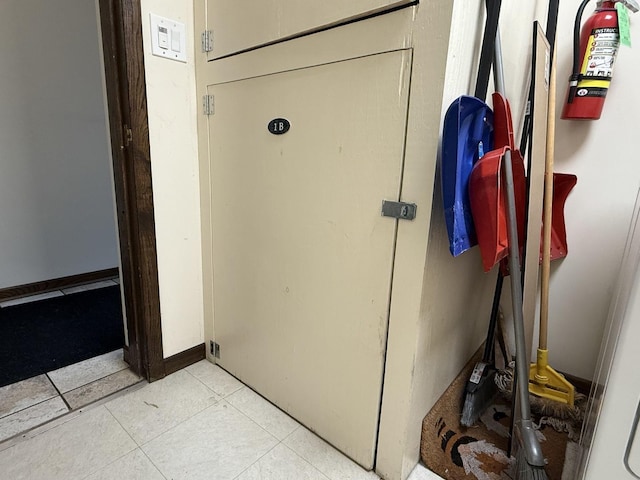 10936 Kilpatrick Ave Unit 1B, Oak Lawn, IL 60453 - detailed view of a fire extinguisher