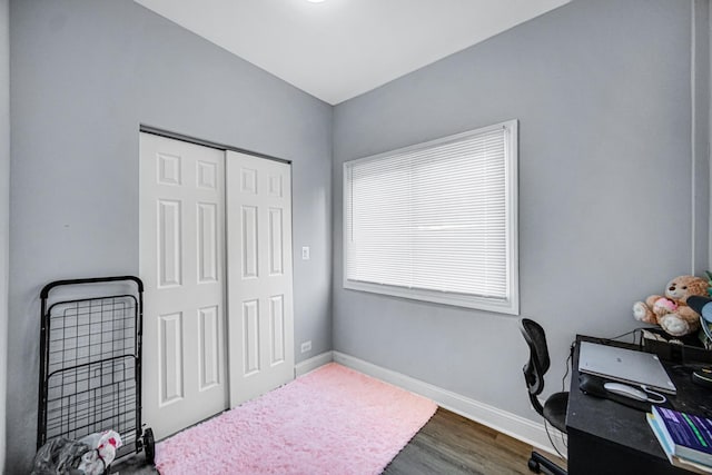 office area with dark wood-type flooring