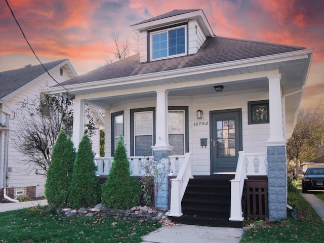 view of front facade featuring a porch