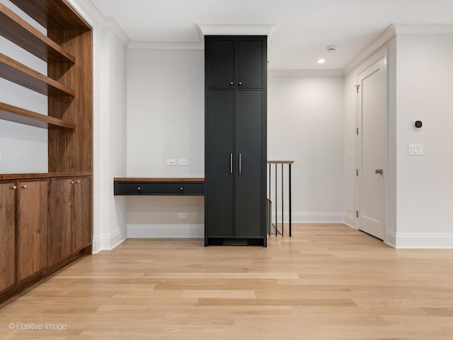 1208 W Wellington St Unit 1F, Chicago, IL 60657 - interior space featuring baseboards, recessed lighting, light wood finished floors, and crown molding