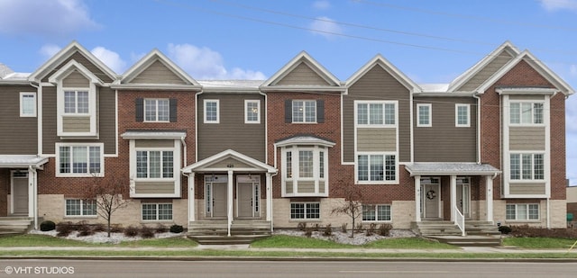 view of townhome / multi-family property