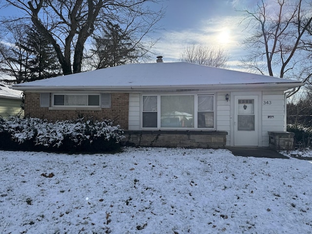 view of front of property