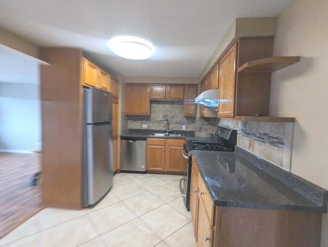 spare room with a textured ceiling, dark hardwood / wood-style floors, and ornamental molding