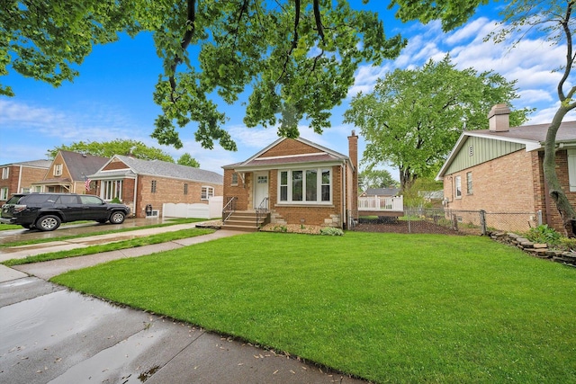 view of front facade with a front lawn