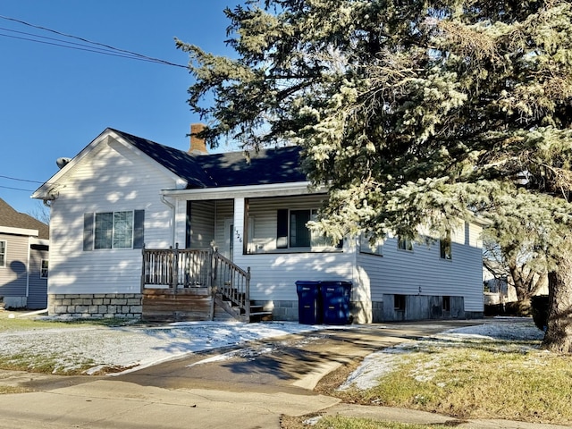 view of front of house