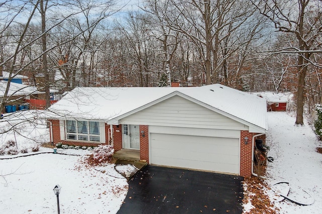 view of front facade with a garage