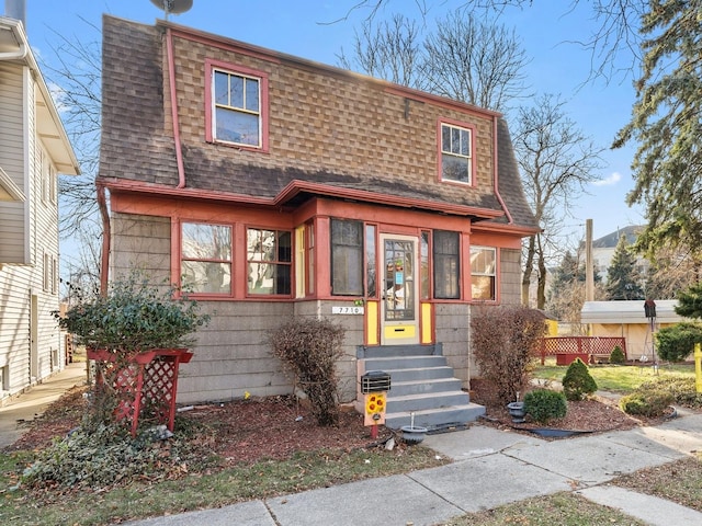 view of front of property