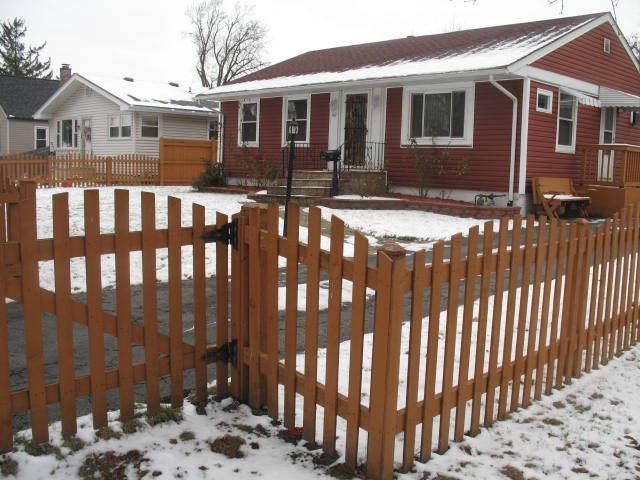 417 N Park Ave, Aurora, IL 60506 - view of front of home