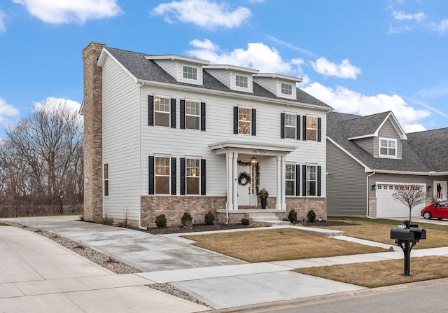 view of front of property with a front yard