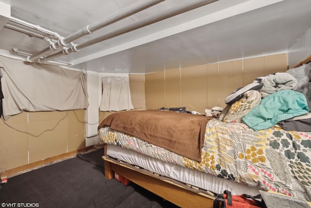 bedroom with carpet flooring