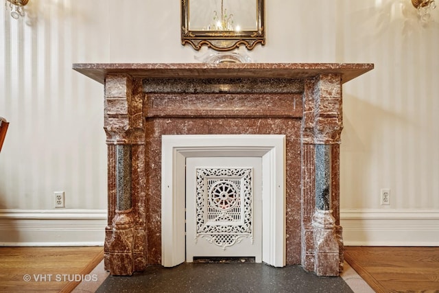 interior details with baseboards