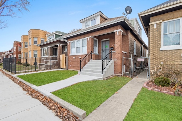 view of front of property with a front yard