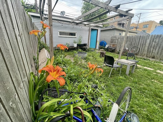 view of yard with a pergola