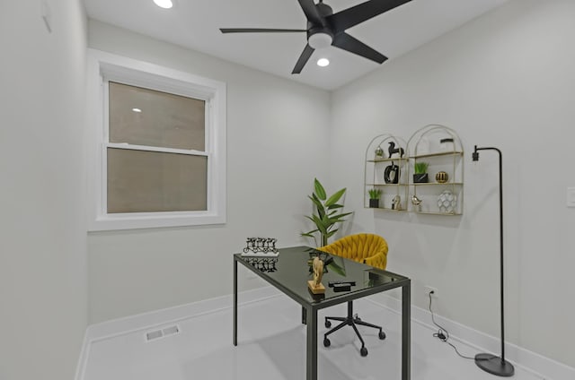 office area with ceiling fan