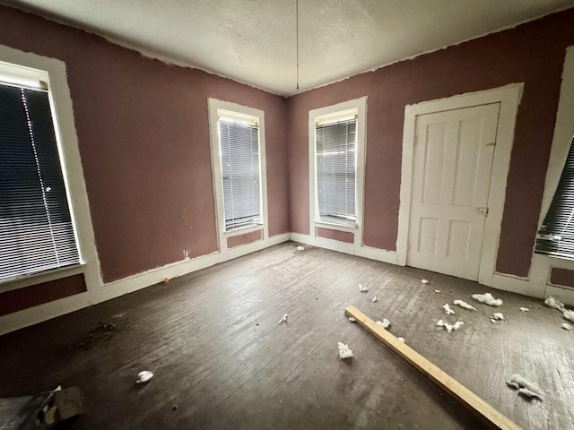 view of unfurnished dining area