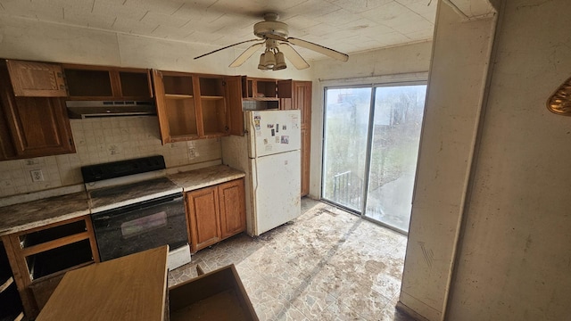 kitchen featuring decorative backsplash, electric range, white fridge, and ceiling fan