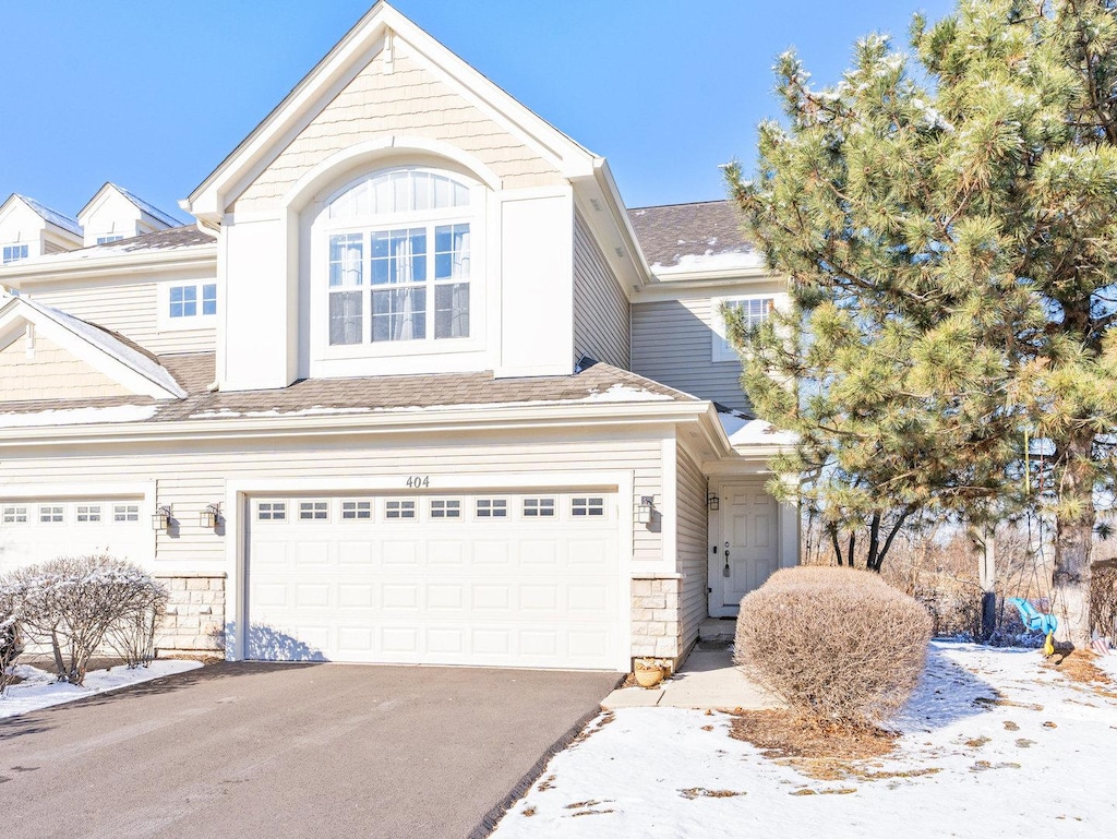 view of front of house featuring a garage