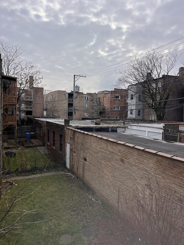 7628 S Essex Ave Unit 1N, Chicago, IL 60649 - view of side of home