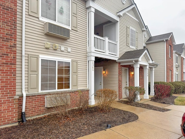 exterior space featuring a balcony