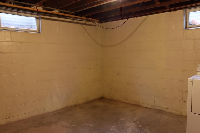 basement featuring washer / clothes dryer