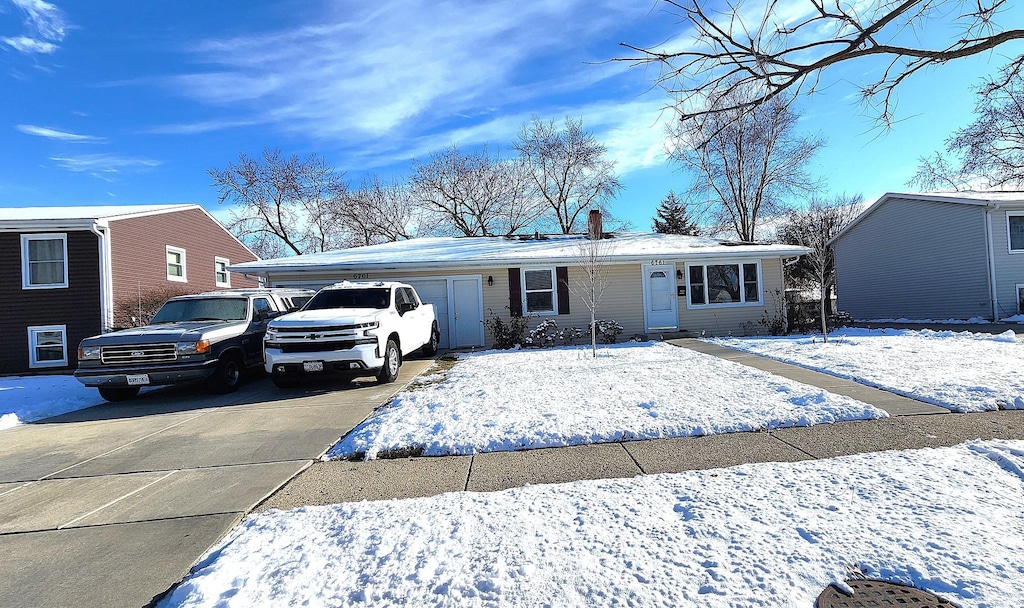 view of front of home